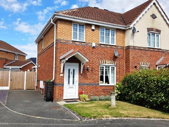 3 bedroom semi detached house for sale