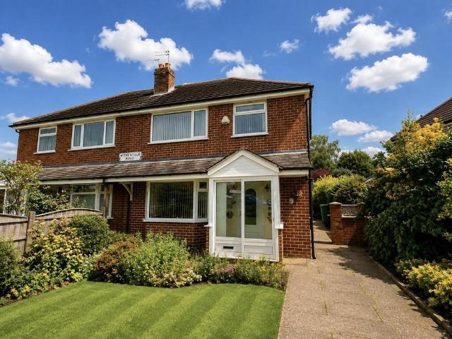 3 bedroom semi detached house for sale