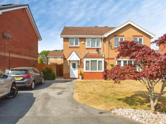 3 bedroom semi detached house for sale