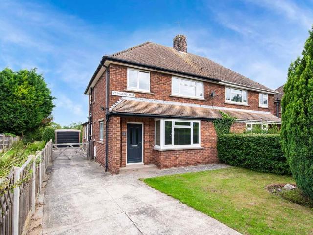 3 bedroom semi detached house for sale