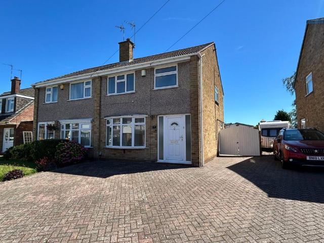 3 bedroom semi detached house for sale