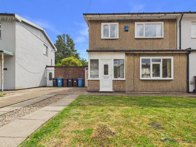 3 bedroom semi detached house for sale