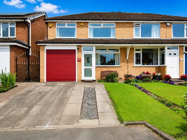 3 bedroom semi detached house for sale