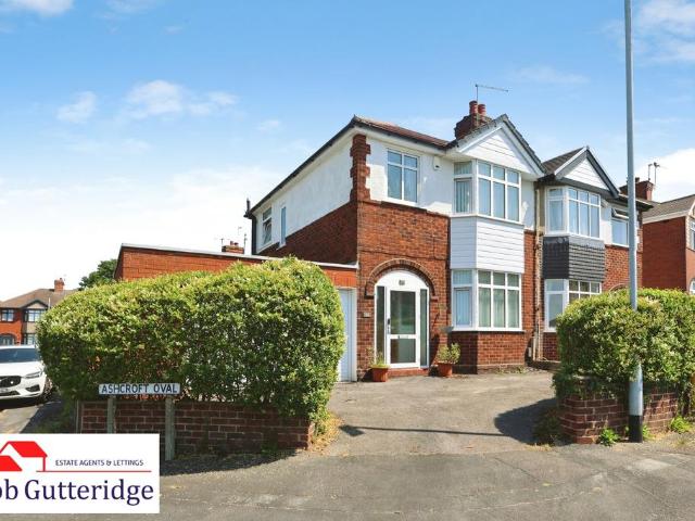 3 bedroom semi detached house for sale