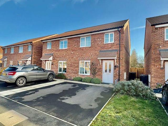 3 bedroom semi detached house for sale