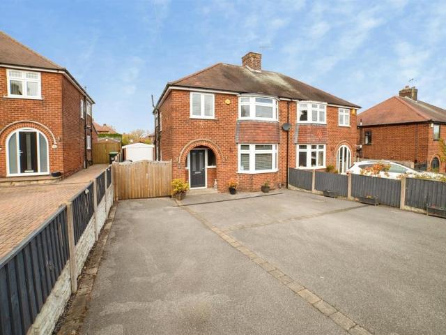 3 bedroom semi detached house for sale