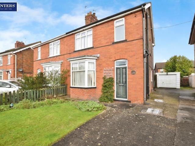 3 bedroom semi detached house for sale