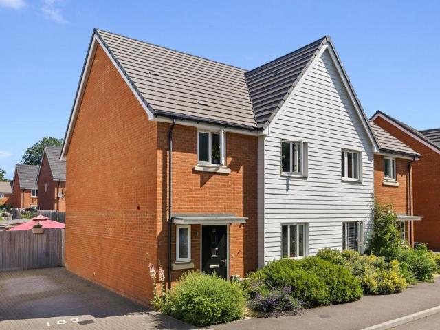 3 bedroom semi detached house for sale