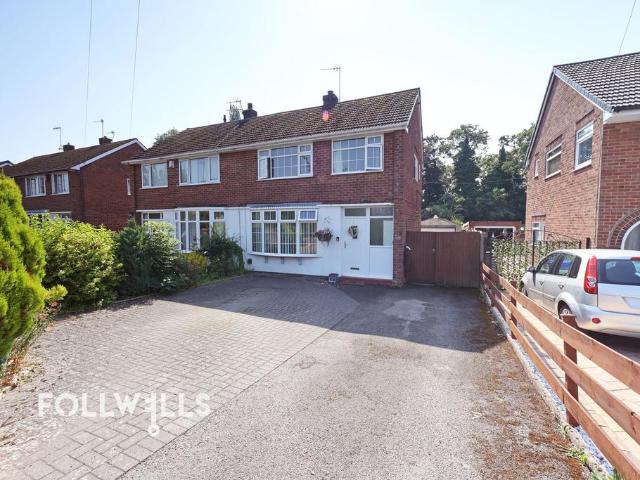3 bedroom semi detached house for sale