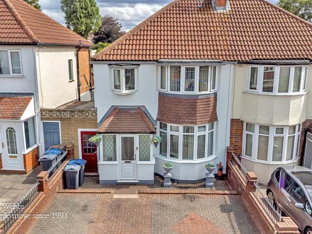 3 bedroom semi detached house for sale