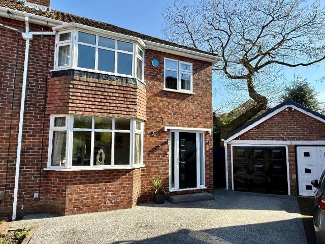 3 bedroom semi detached house for sale