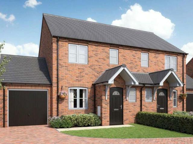 3 bedroom semi detached house for sale