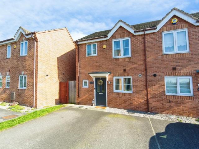 3 bedroom semi detached house for sale