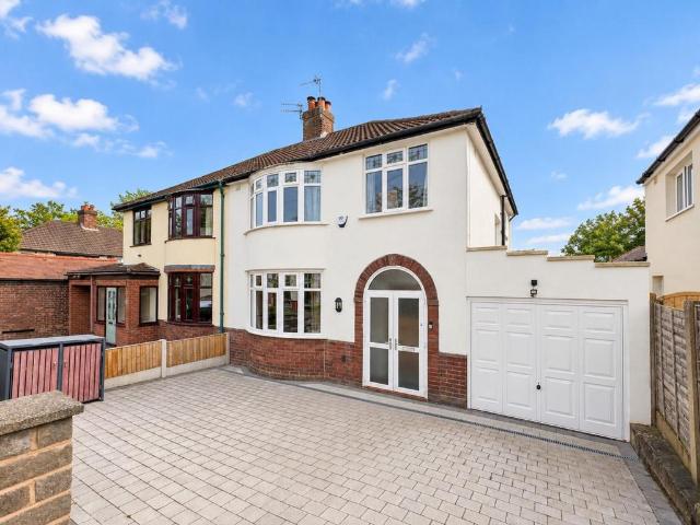 3 bedroom semi detached house for sale