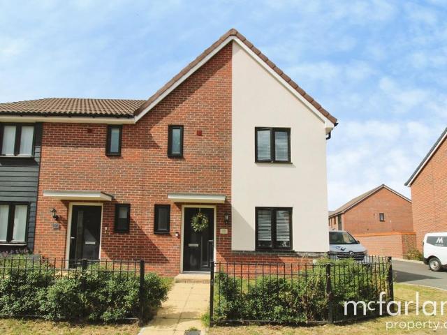 3 bedroom semi detached house for sale