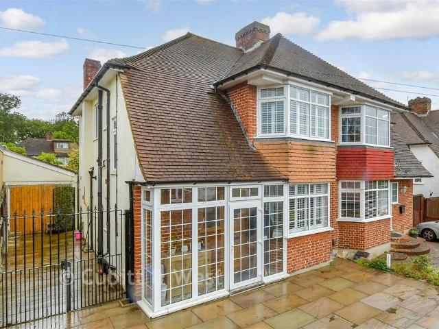 3 bedroom semi detached house for sale