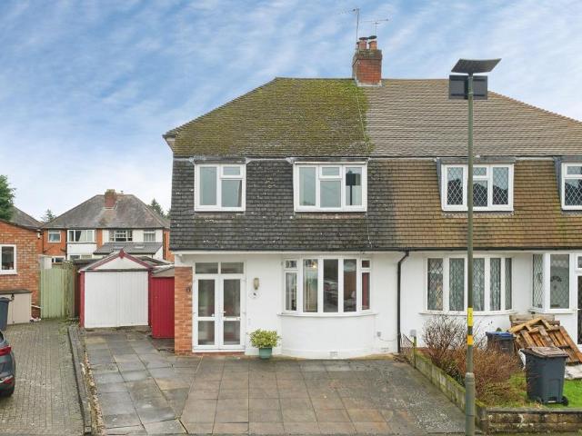 3 bedroom semi detached house for sale