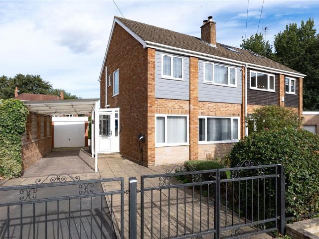 3 bedroom semi detached house for sale