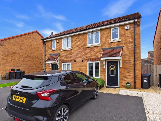 3 bedroom semi detached house for sale