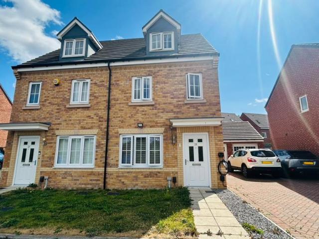 3 bedroom semi detached house for sale