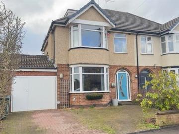 3 bedroom semi detached house for sale