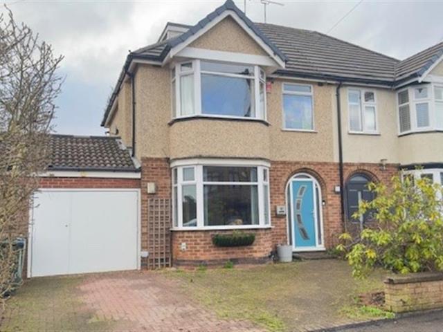 3 bedroom semi detached house for sale