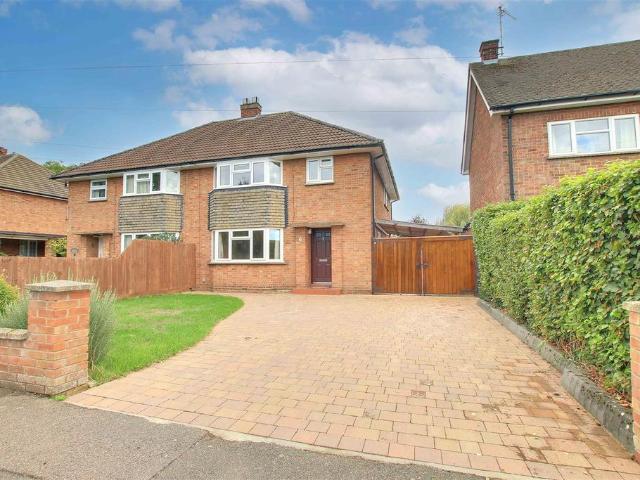 3 bedroom semi detached house for sale