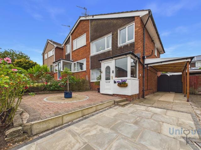 3 bedroom semi detached house for sale