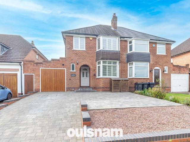 3 bedroom semi detached house for sale