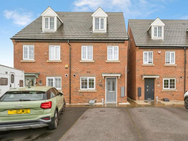 3 bedroom semi detached house for sale