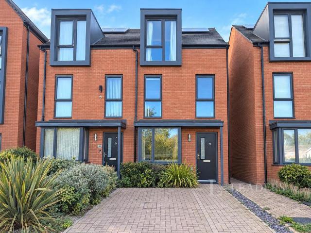 3 bedroom semi detached house for sale