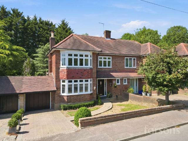 3 bedroom semi detached house for sale
