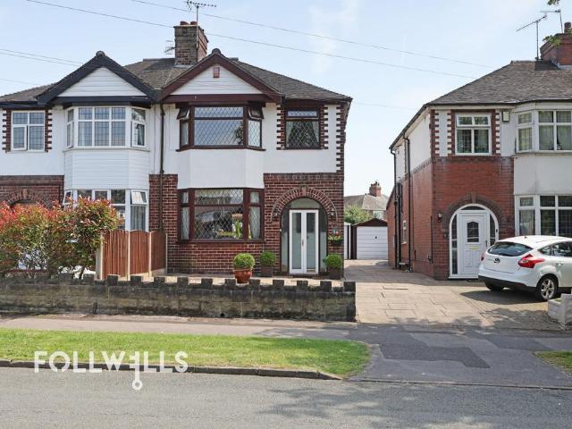3 bedroom semi detached house for sale