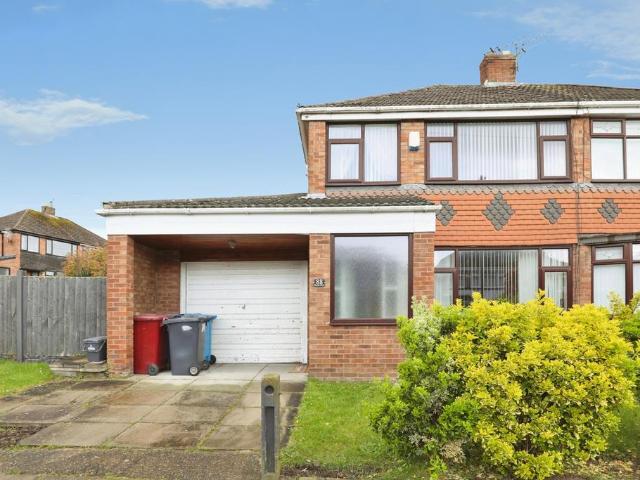 3 bedroom semi detached house for sale
