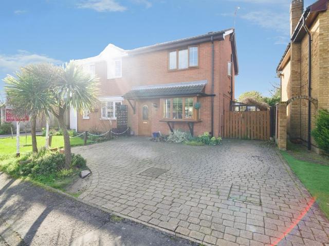 3 bedroom semi detached house for sale