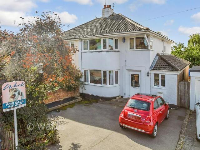 3 bedroom semi detached house for sale