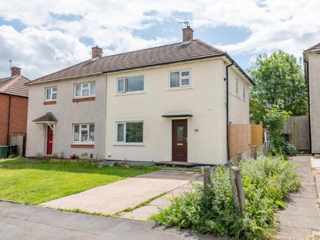 3 bedroom semi detached house for sale