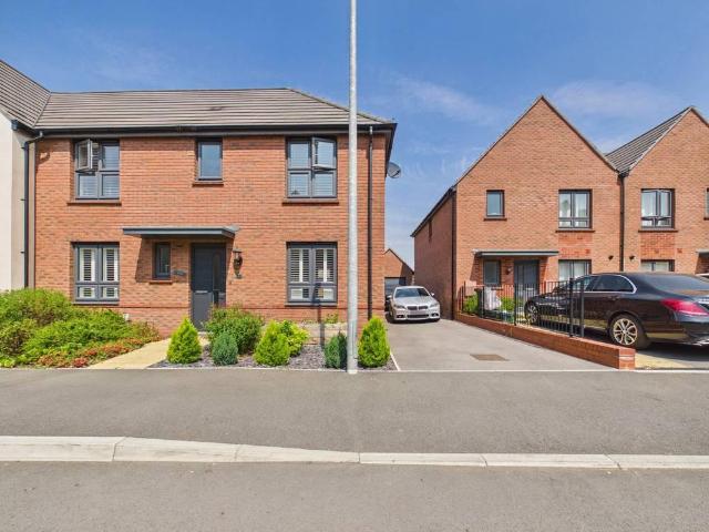 3 bedroom semi detached house for sale