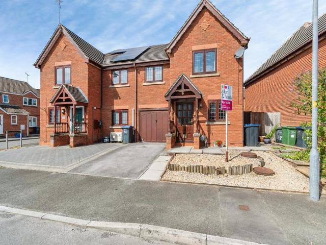 3 bedroom semi detached house for sale