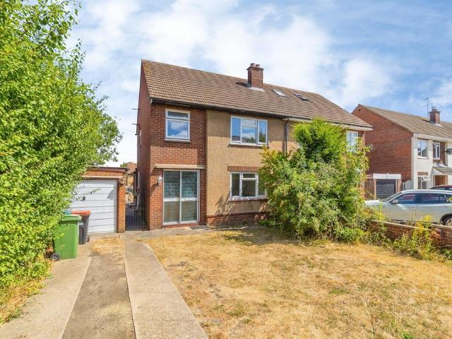3 bedroom semi detached house for sale