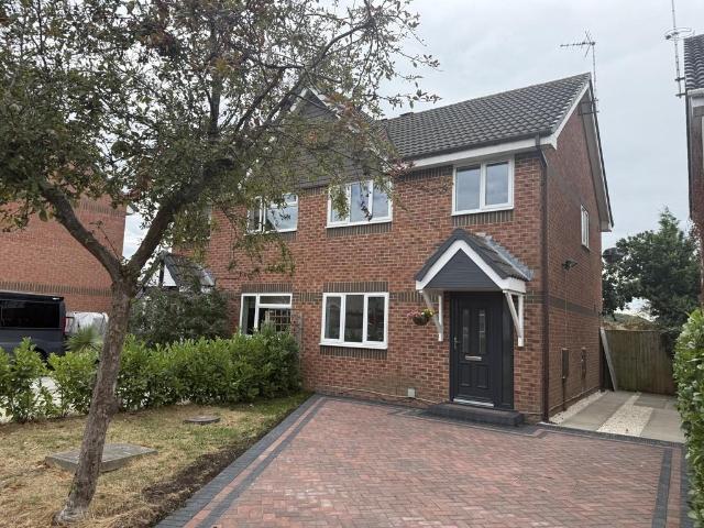 3 bedroom semi detached house for sale