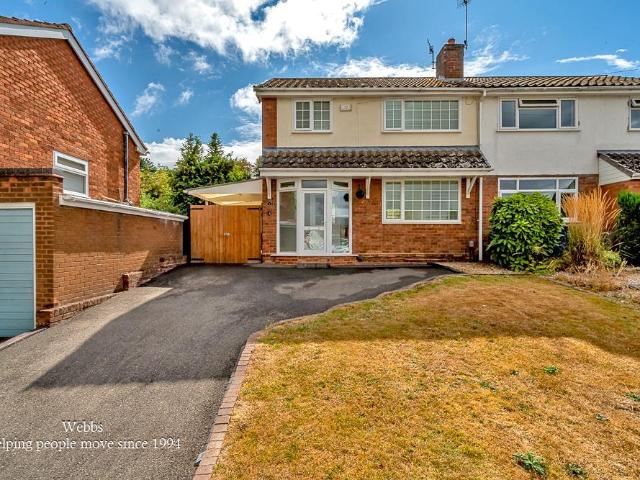 3 bedroom semi detached house for sale