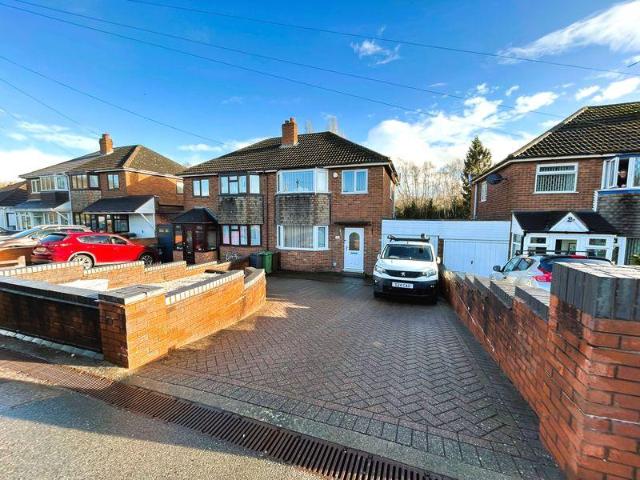 3 bedroom semi detached house for sale