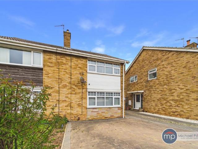 3 bedroom semi detached house for sale