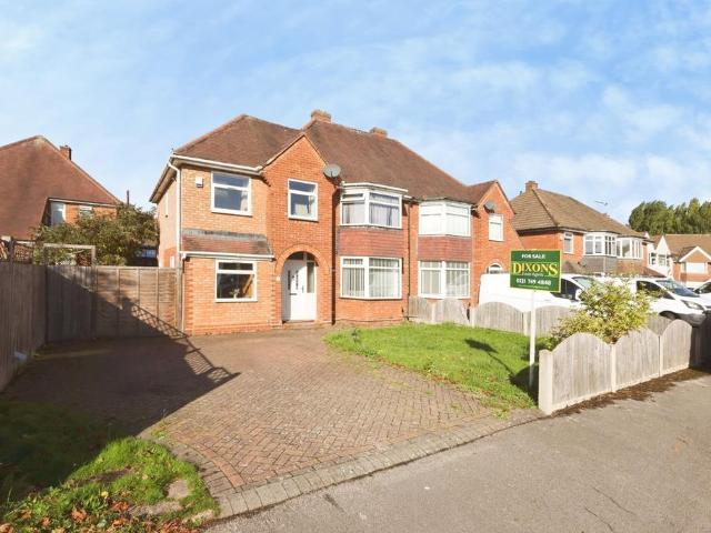 3 bedroom semi detached house for sale