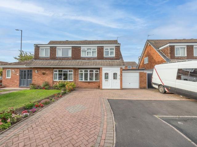 3 bedroom semi detached house for sale
