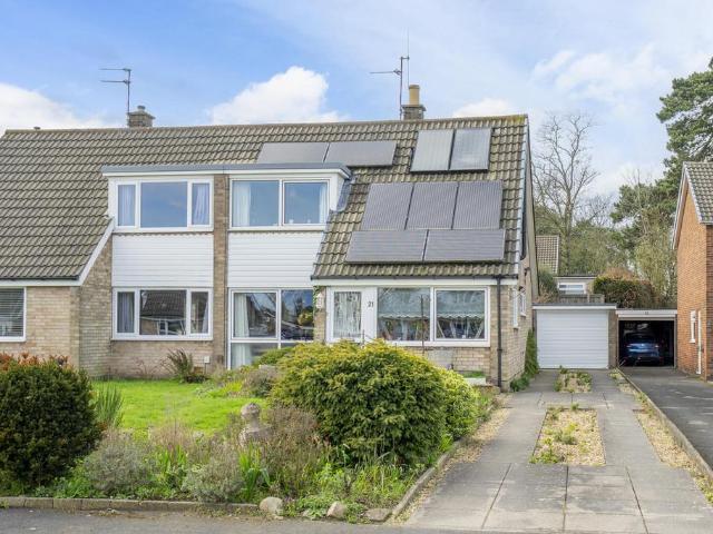 3 bedroom semi detached house for sale