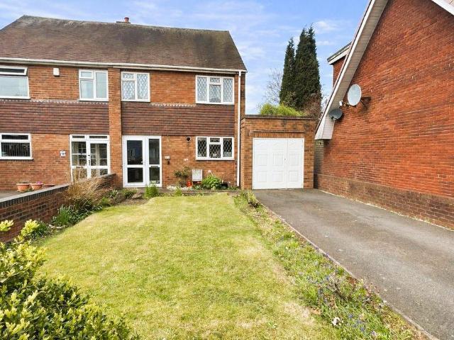 3 bedroom semi detached house for sale