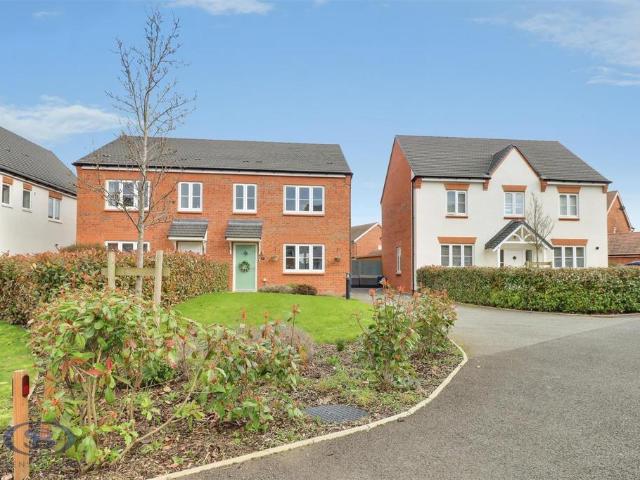 3 bedroom semi detached house for sale