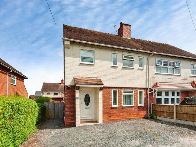 3 bedroom semi detached house for sale